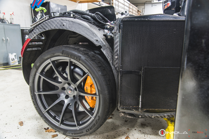 Illustration for article titled The McLaren P1 Like You've Never Seen It Before: Taken Apart